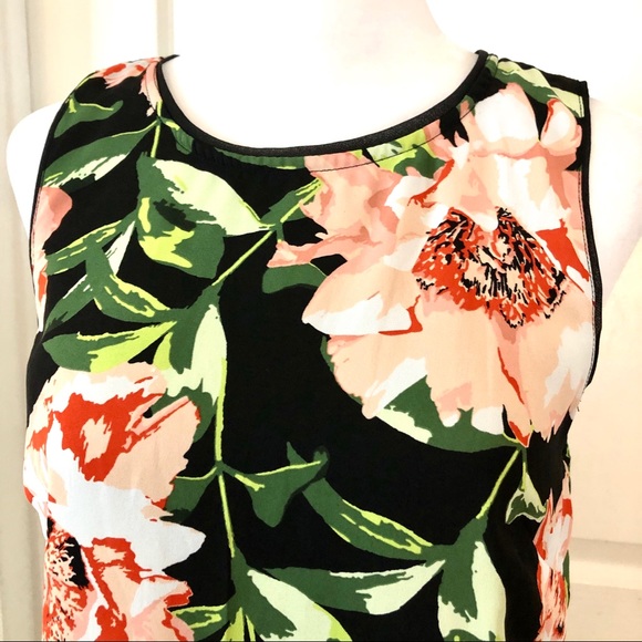 3/$20 like new H&M bold floral print blouse with sheer trim & crossed open back - Picture 3 of 7